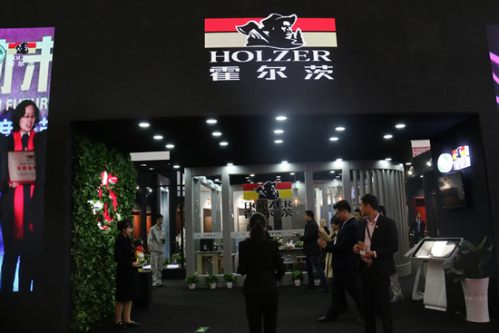 霍尔茨在2017年北京国际门展一展风采