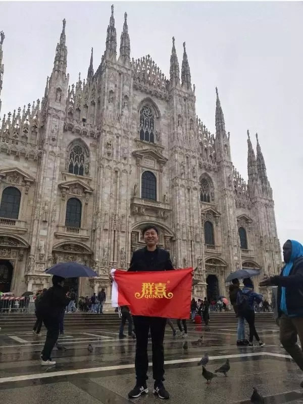 群喜木门带您一同探索米兰之旅中的工匠精神！