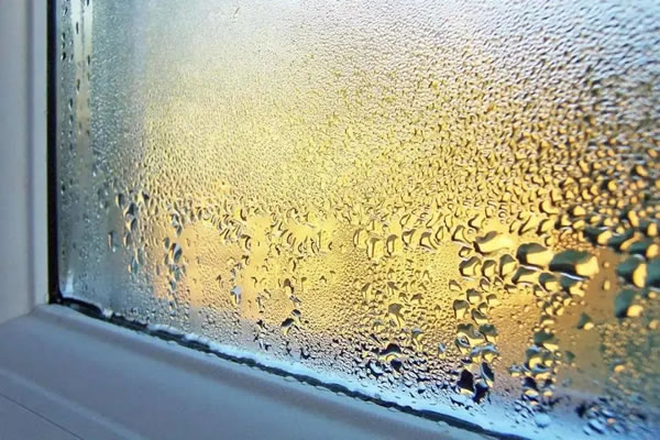 罗兰德式门窗|你家门窗玻璃一到冬天就结露，原因都在这！！！
