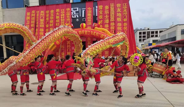 热烈祝贺其邦门窗湖南江永店开业大吉